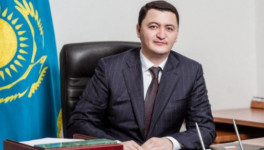 قامالجان نادىروۆ دەنساۋلىق ساقتاۋ ۆيتسە-ءمينيسترى بولىپ تاعايىندالدى