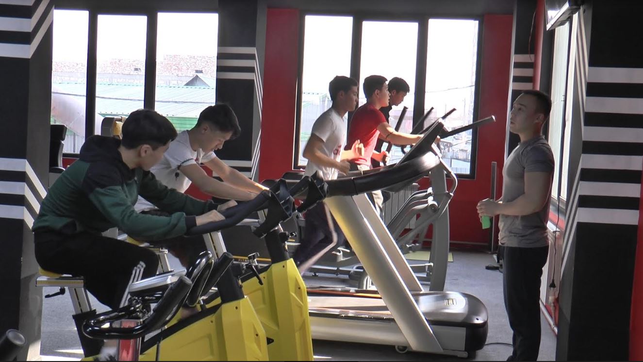 جاسوپىرىمدەر ارنايى سپورت زالدا جاتتىعادى