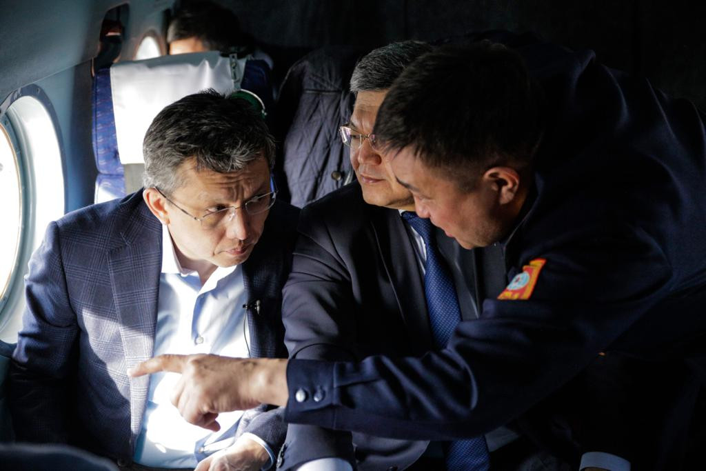 باقىت سۇلتانوۆ ەلوردامەن شەكارالاس اۋماقتاردى ۇشاقپەن ارالادى