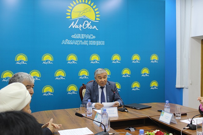 اۋليەاتالىق قايراتكەرلەر استانانىڭ جاڭا اتاۋىنا قولداۋ ءبىلدىردى