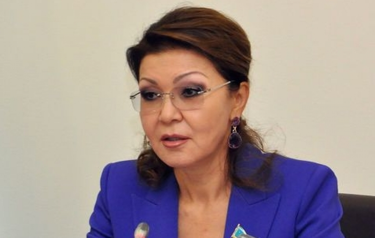 سەنات باسشىسى: بالالارعا قاتىگەزدىك كورسەتكەن كىنالى ادامدار زاڭعا سايكەس قاتاڭ جازالانۋى ءتيىس