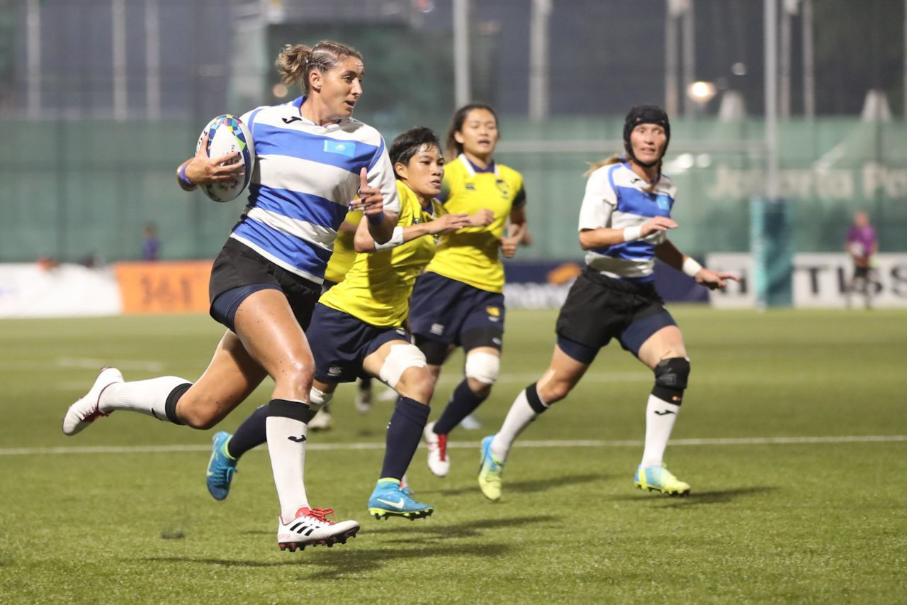 رەگبي-7: قازاقستان ايەلدەر كومانداسى الەمدىك سەريانىڭ ىرىكتەۋ سىنىنا قاتىسادى