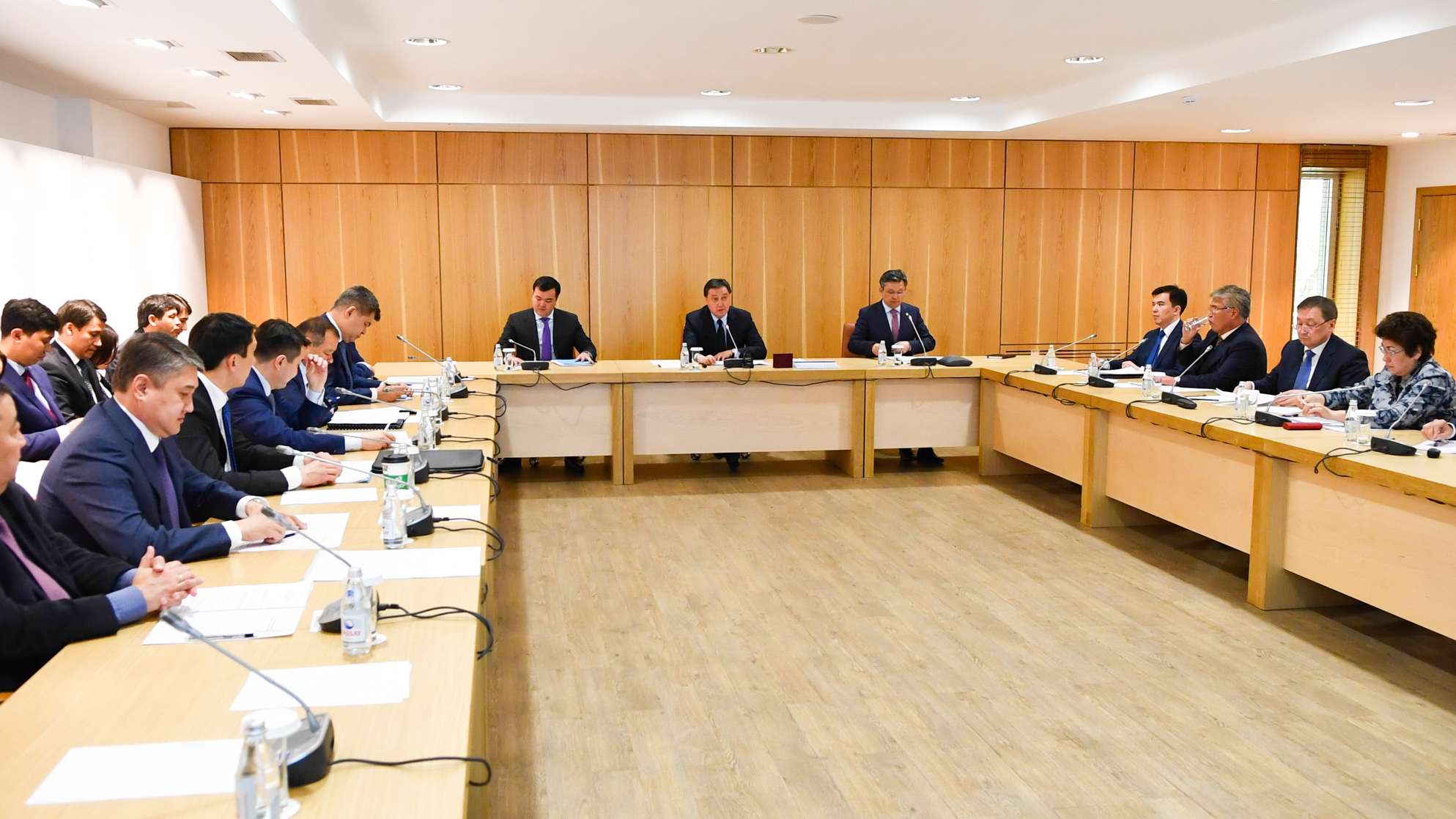 ا. مامين نۇر-سۇلتان قالاسىن ودان ءارى دامىتۋ جونىندە كەڭەس وتكىزدى