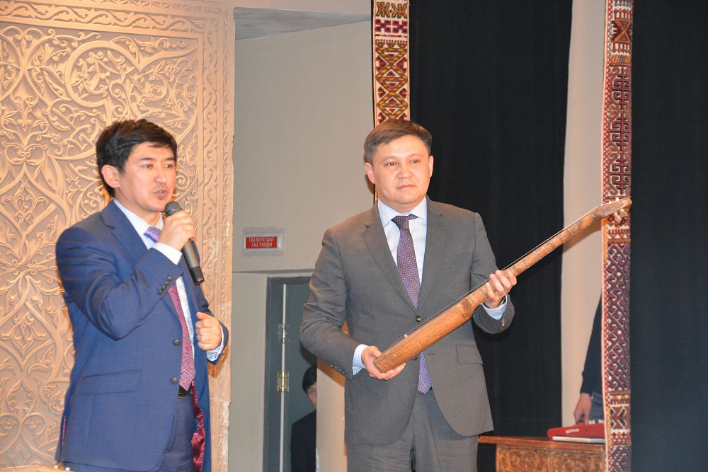 شاكارىم شەرتكەن دومبىرا