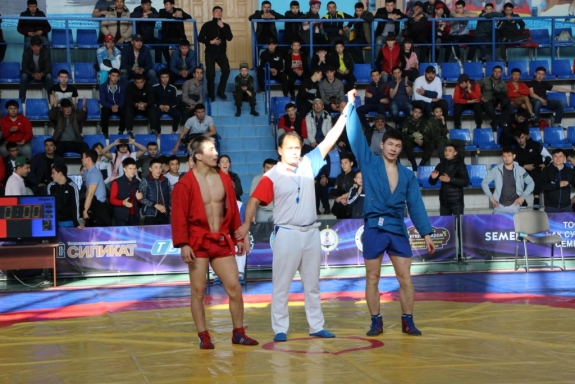 باپكەر كەرەي قويشىبەكتىڭ قۇرمەتىنە ارنالعان جارىس ءوتتى