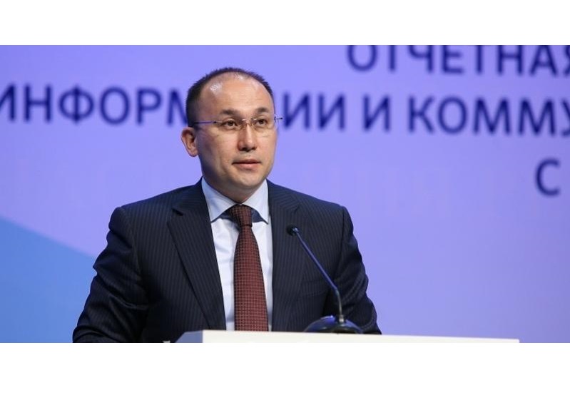 داۋرەن اباەۆ: جاستار ساناسىنا جات اعىمدارعا قارسى مىقتى يممۋنيتەت قالىپتاستىرۋ ماڭىزدى