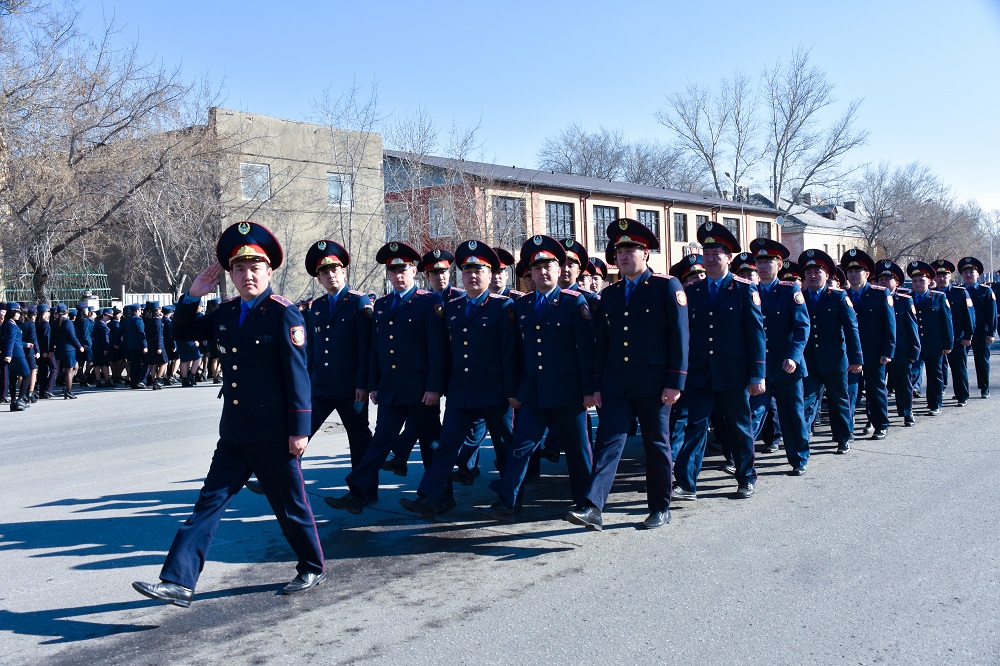 قاراعاندىدا جاس پوليتسەيلەر  انت قابىلدادى