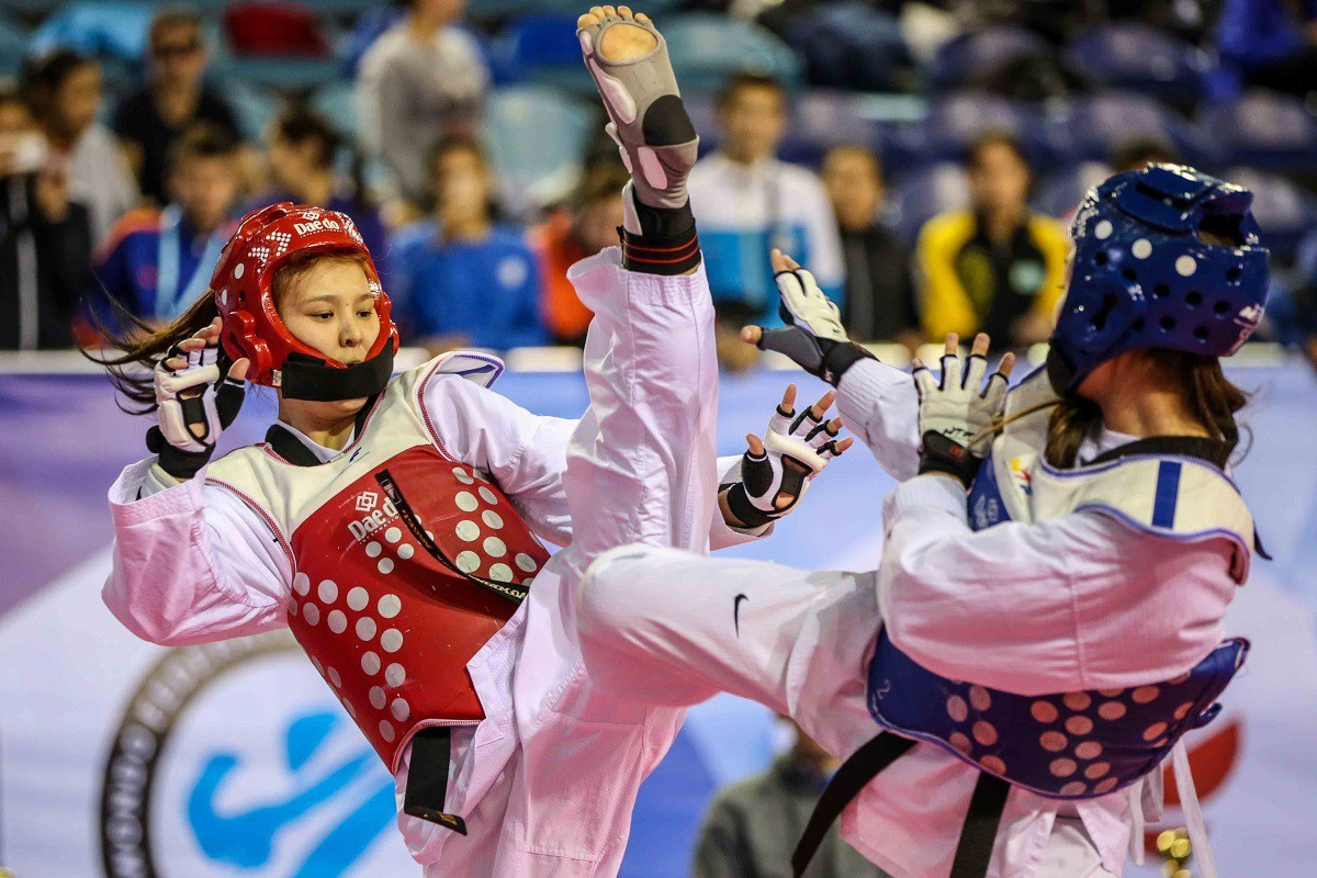 وتاندىق تاەكۆوندوشىلار ۋكراينادان 12 جۇلدە جەڭىپ الدى