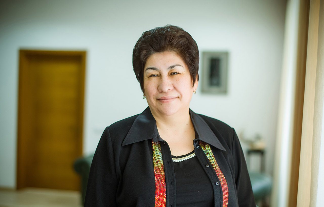 ديرەكتورلاردىڭ بەس جىلدا اۋىسىپ تۇرۋىنا بايلانىستى ۇسىنىس ماعان ۇنايدى - كۇلاش ءشامشيدينوۆا