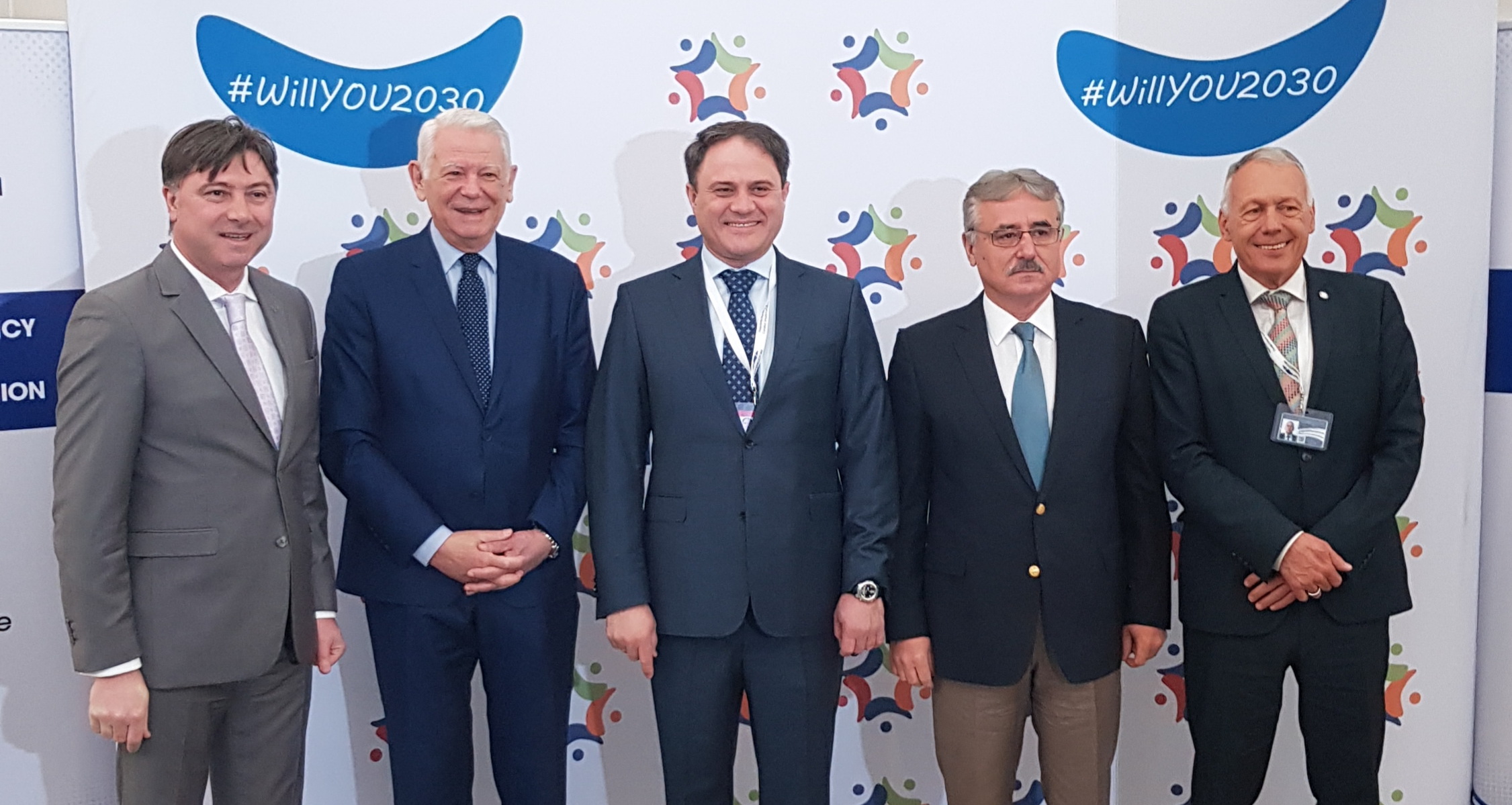 قازاقستان ءوزىنىڭ كولىكتىك-ترانزيتتىك الەۋەتىن تولىق جۇزەگە اسىرۋعا قۇشتار