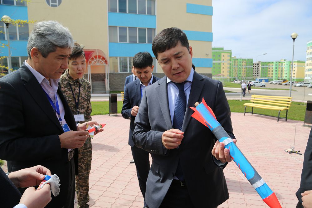 اقتاۋلىق زياتكەرلەر 8 زىمىران ۇشىردى