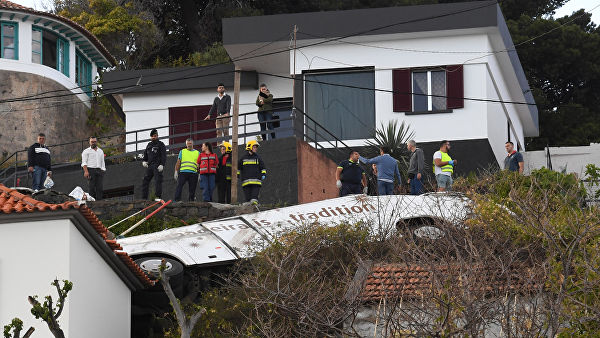 پورتۋگاليادا تۋريستىك اۆتوبۋس اپاتقا ۇشىراپ, 29 ادام قازا تاپتى