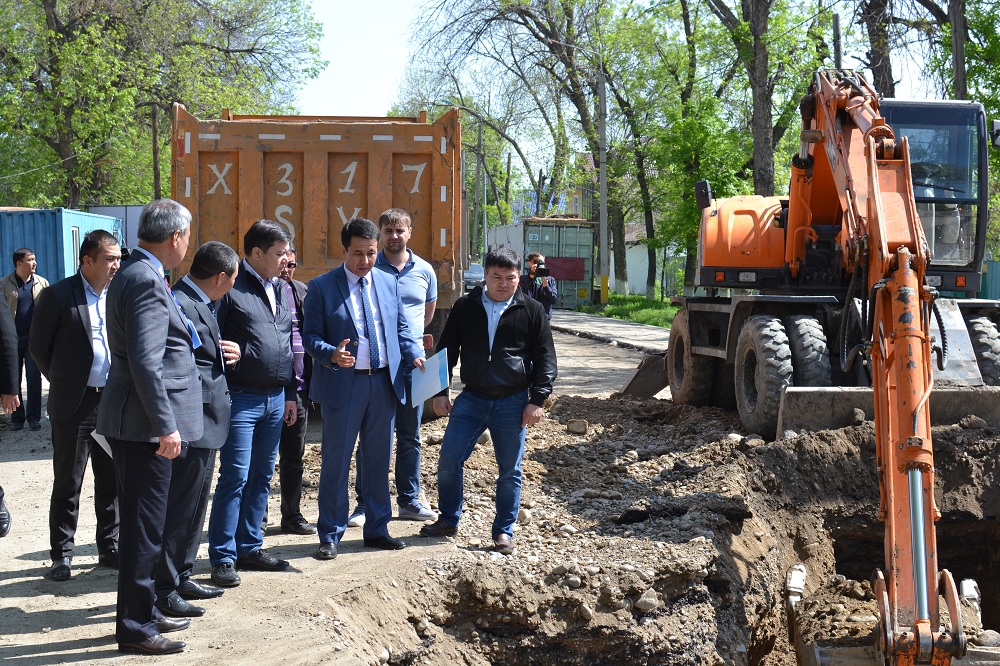 تارازداعى تۇرعىن ۇيلەرگە پارتيالىق باقىلاۋ جۇرگىزىلدى