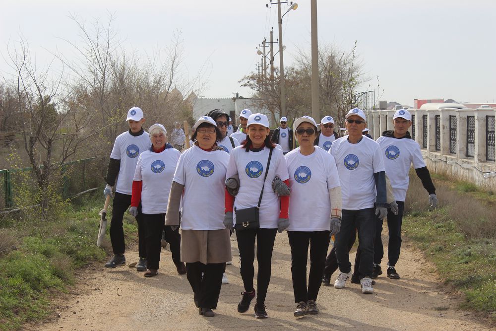 ماڭعىستاۋدا اسسامبلەيا وكىلدەرى قوشقار اتا قاۋىمىنا سەنبىلىك جۇمىستارىن جۇرگىزدى