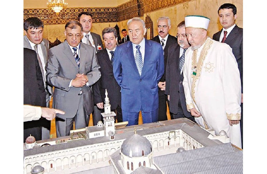 الەم عالىمدارى ءابۋ ناسىر ءال-ءفارابيدىڭ تەگى مەن تۋعان جىلى جانە مەكەنى تۋرالى