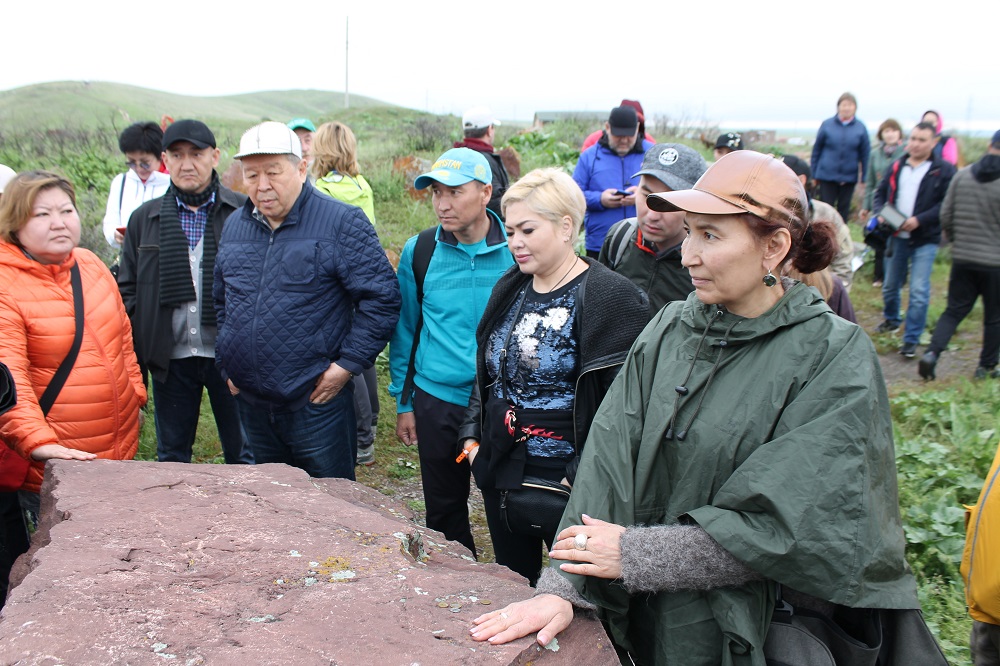 تاراز تاريحىن تانىتۋدىڭ تىڭ جولى