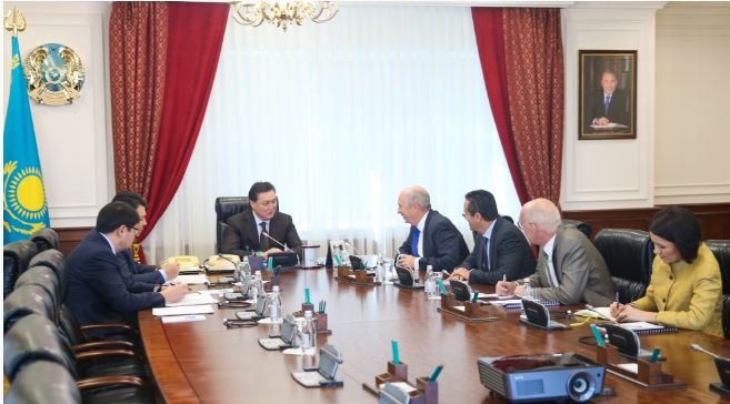 ا. مامين Royal Dutch Shell كونتسەرنىنىڭ وكىلدەرىمەن ىنتىماقتاستىقتى دامىتۋ ماسەلەلەرىن تالقىلادى