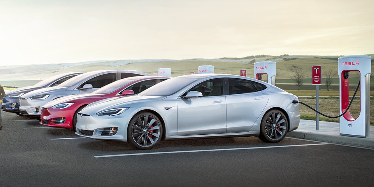 ەلەكتروموبيل نارىعى دامىپ كەلەدى