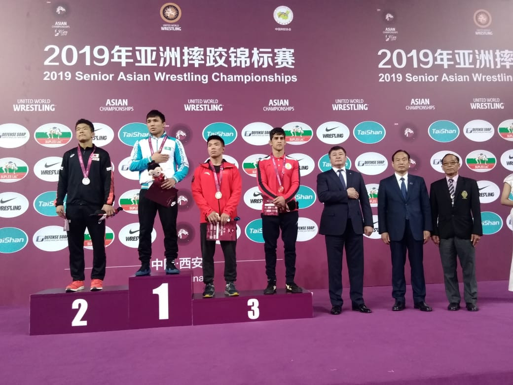 سولتۇستىك قازاقستان وبلىسىنىڭ اكىمى ازيا چەمپيونىن  قۇتتىقتادى