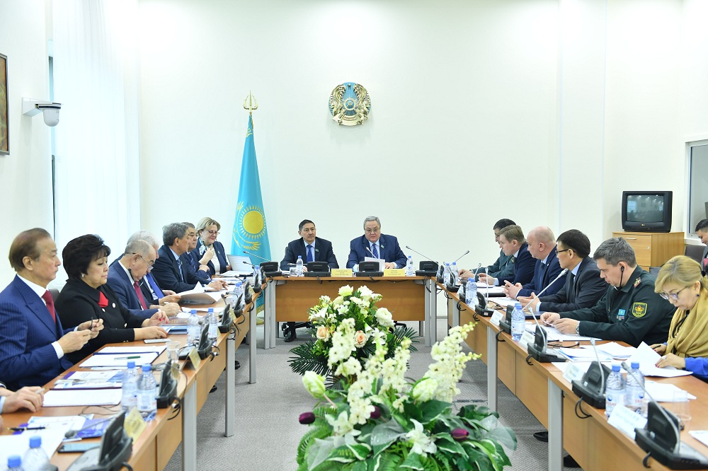 ماجىلىستە اقپاراتتىق قاۋىپسىزدىكتى قامتاماسىز ەتۋ سالاسىندا اسكەري كادرلاردى دايارلاۋعا ارنالعان وتىرىس ءوتتى