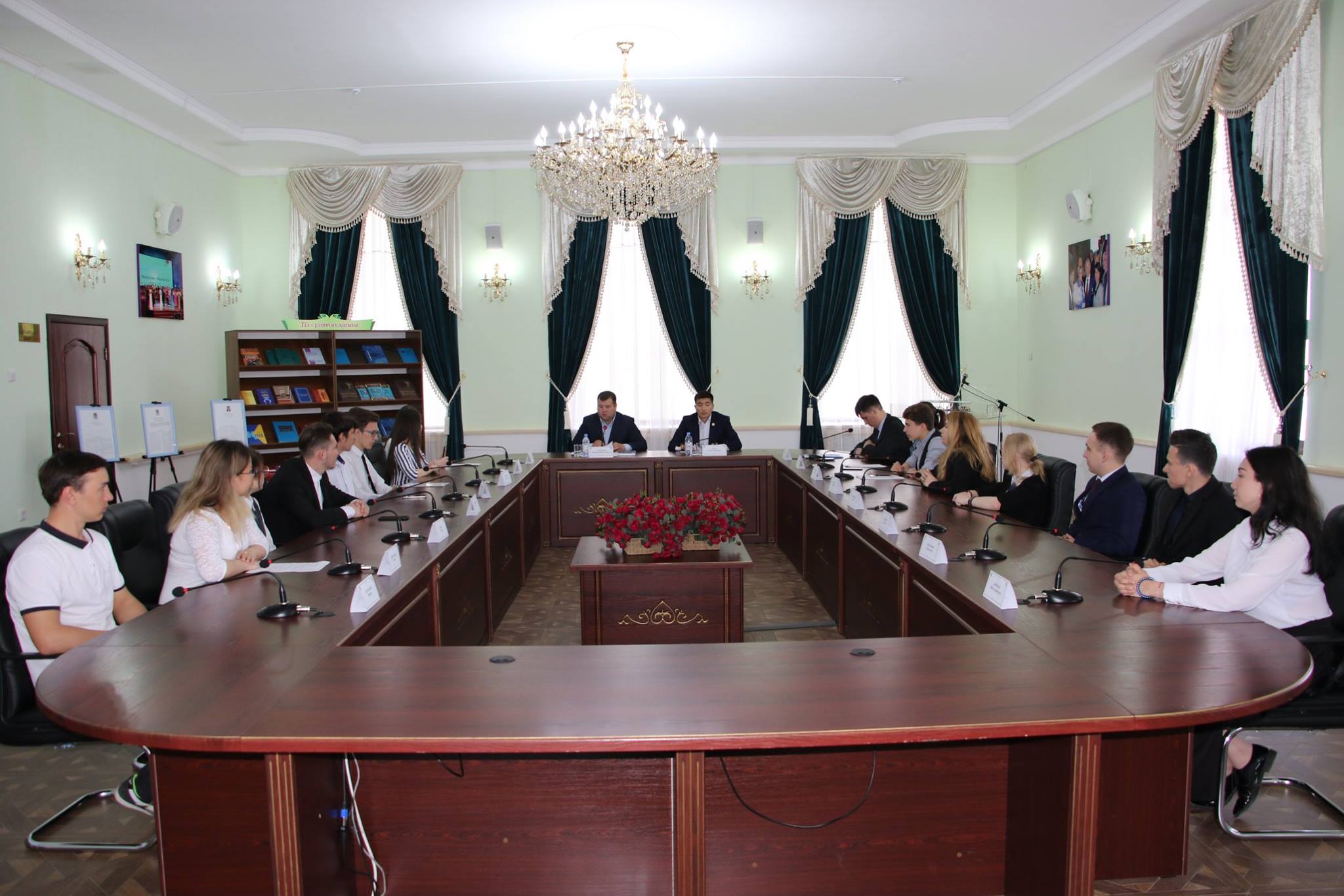 بىرلىكتىڭ كۇشى - دوستىقتا