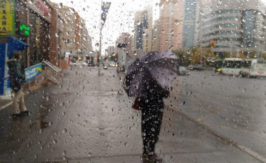 ەل استاناسىندا داۋىلدى ەسكەرتۋ جاريالاندى