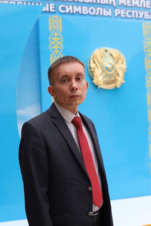 قازاق ءتىلىن جۇرەگىمەن ۇيرەنەتىن عالىم