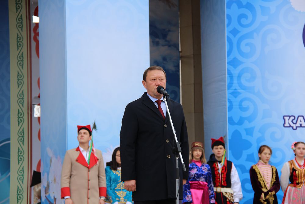 سولتۇستىكقازاقستاندىقتار قازاقستان حالقىنىڭ بىرلىگى كۇنىن كەڭىنەن اتاپ ءوتتى