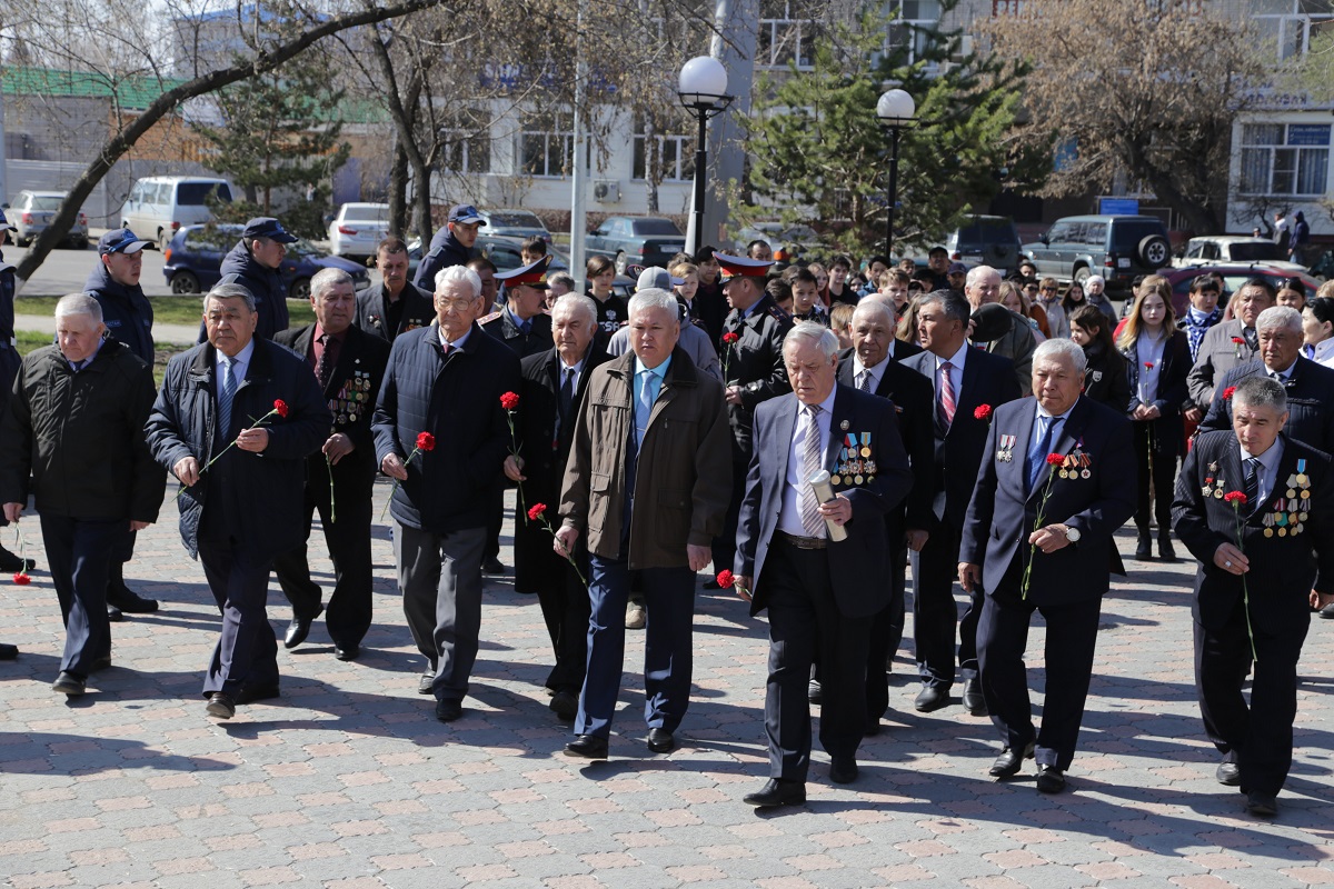 رەسەيگە توپىراق سالىنعان كاپسۋلا جەتكىزىلەدى