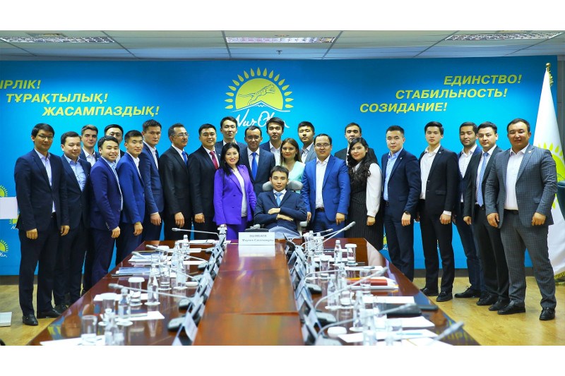 «Jas Otan» جاستار قاناتىنىڭ توراعاسى سايلاندى