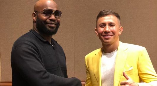 گەننادي گولوۆكين جاڭا باپكەرىن تانىستىردى