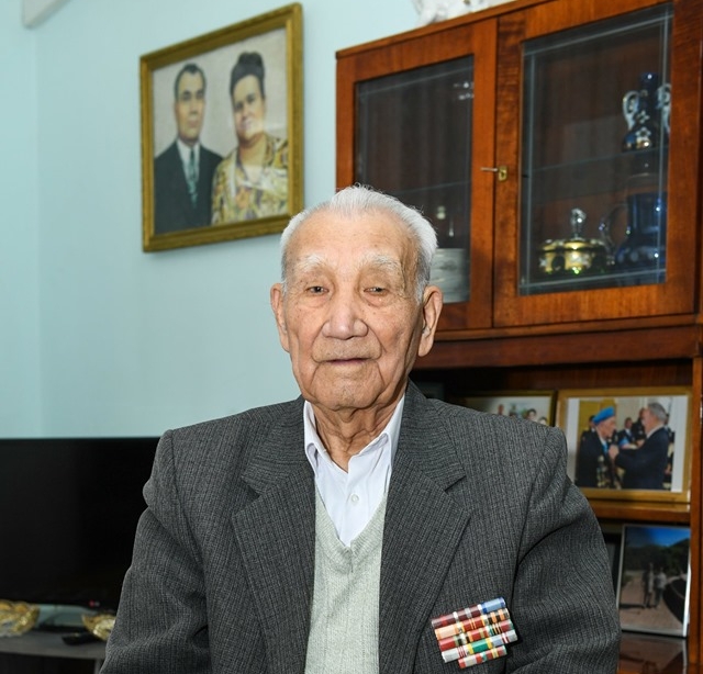 وبلىس اكىمىنىڭ ورىنباسارى سوعىس ارداگەرىن قۇتتىقتادى