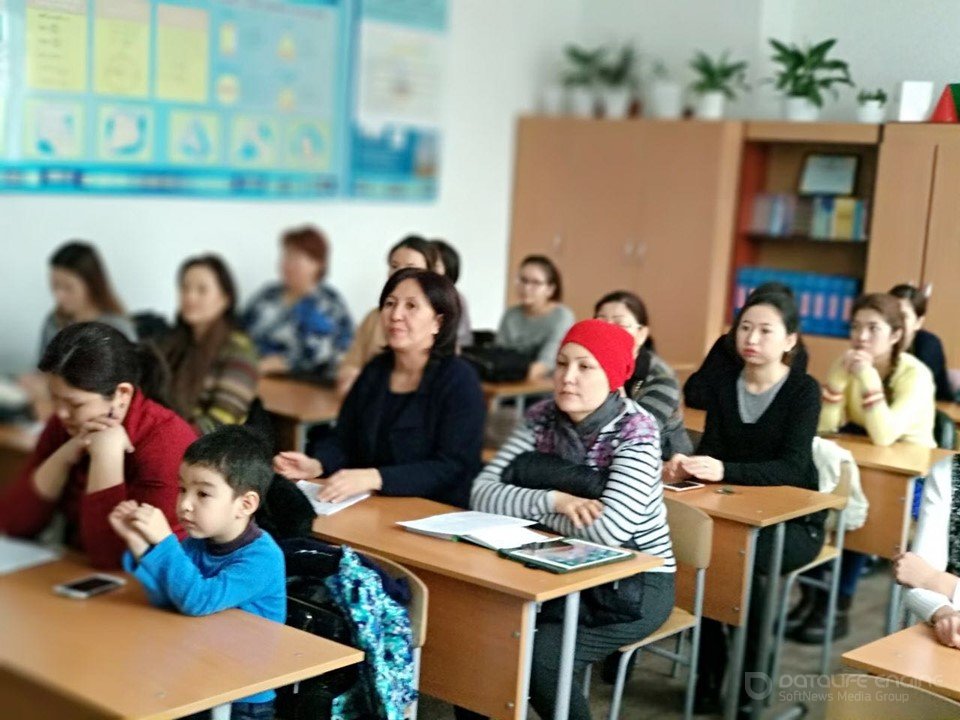 مينيستر اتا-انالار جينالىسىنا قاتىسۋعا شاقىرادى