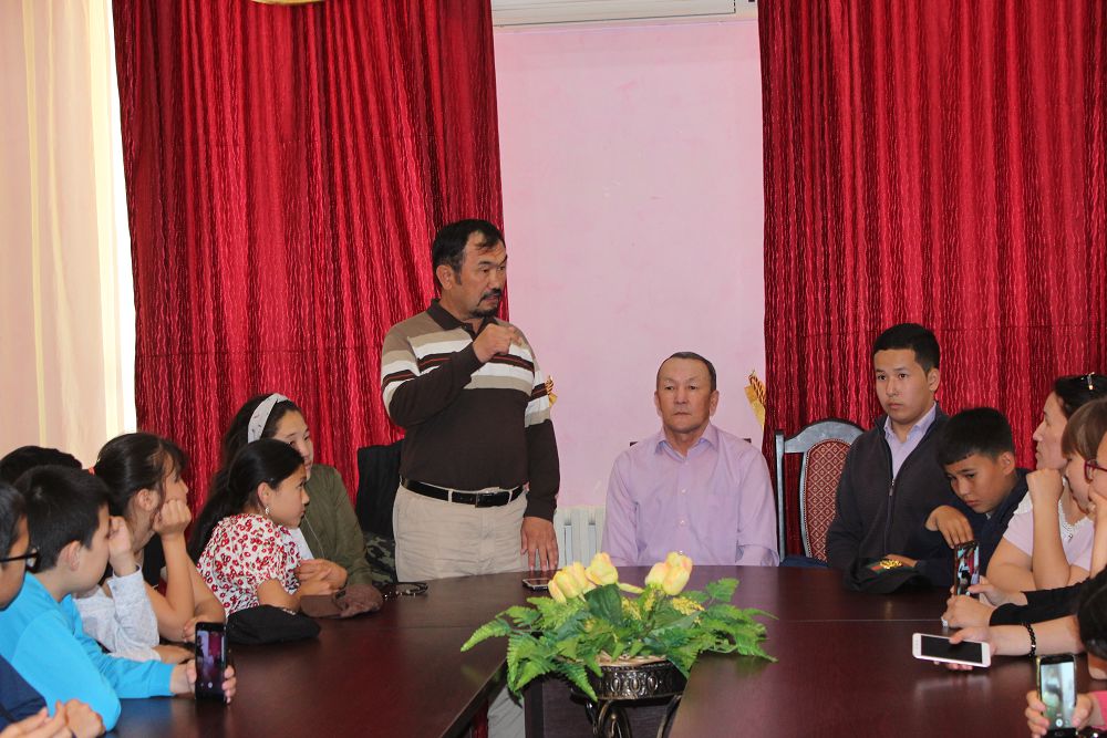 «اداي اتا – وتپان تاۋ» كەشەنىندە مايدانگەر باتىردى ەسكە الدى