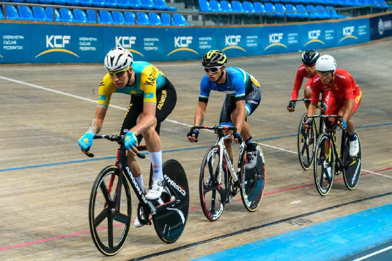 الىشەر جۇماقان ۆەلوترەكتەن حالىقارالىق تۋرنيردە جەڭىسكە جەتتى