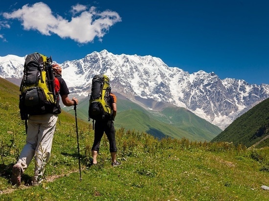 تۋريستەردى ازايتا الماي الەك. ال بىزدە...