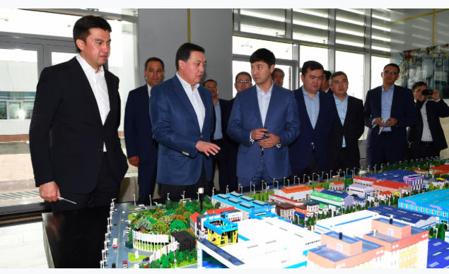 اسقار مامين جۇمىس ساپارىمەن شىمكەنتكە باردى