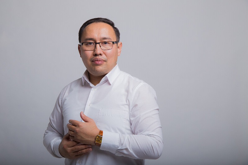 بەلگىلى جۋرناليست قانات اۋەسباي جاڭا قىزمەتكە تاعايىندالدى