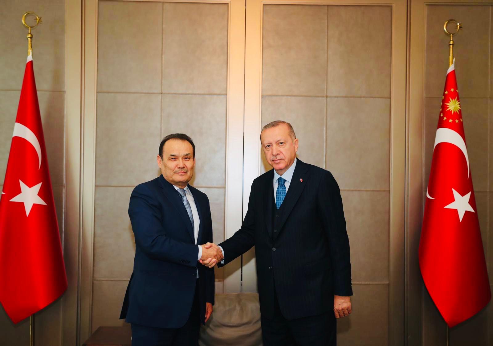 رەجەپ تايىپ ەردوعان تۇركى كەڭەسىنىڭ باس حاتشىسى باعداد امiرەەۆتى قابىلدادى