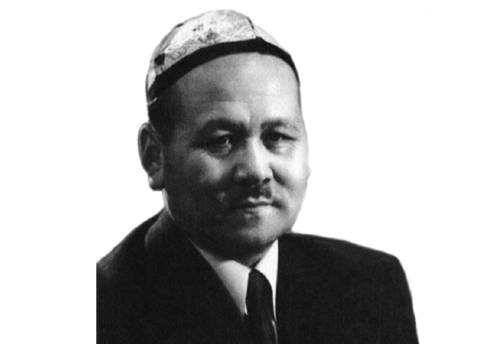 ازاتتىق ءۇشىن ارپالىسقان الاش ارىسى