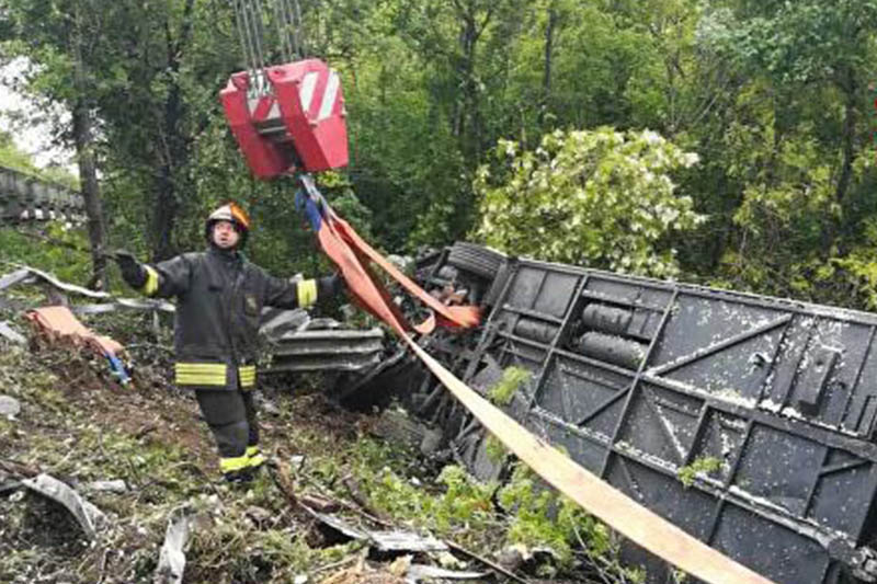 يتاليادا اۋدارىلعان اۆتوبۋستا 9 قازاقستاندىق بولعان