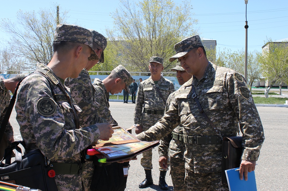 سەمەيدە «شىعىس» وڭىرلىك قولباسشىلىعى اسكەري دايىندىقتارىن جەتىلدىرىپ جاتىر
