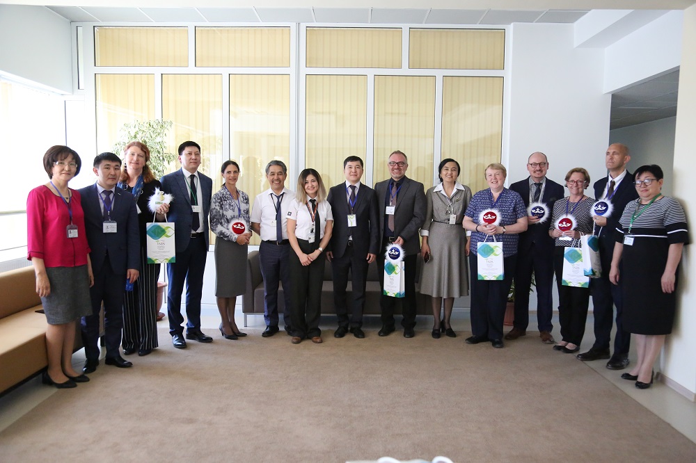 اقتاۋداعى نازارباەۆ زياتكەرلىك مەكتەبى CIS اككرەديتاتسياسىن الدى