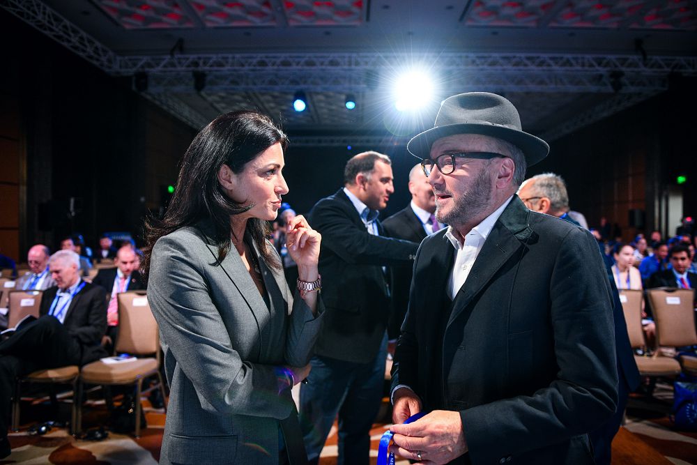 قۇبىلمالى الەم:  شىندىقتىڭ تۇرلەنۋى