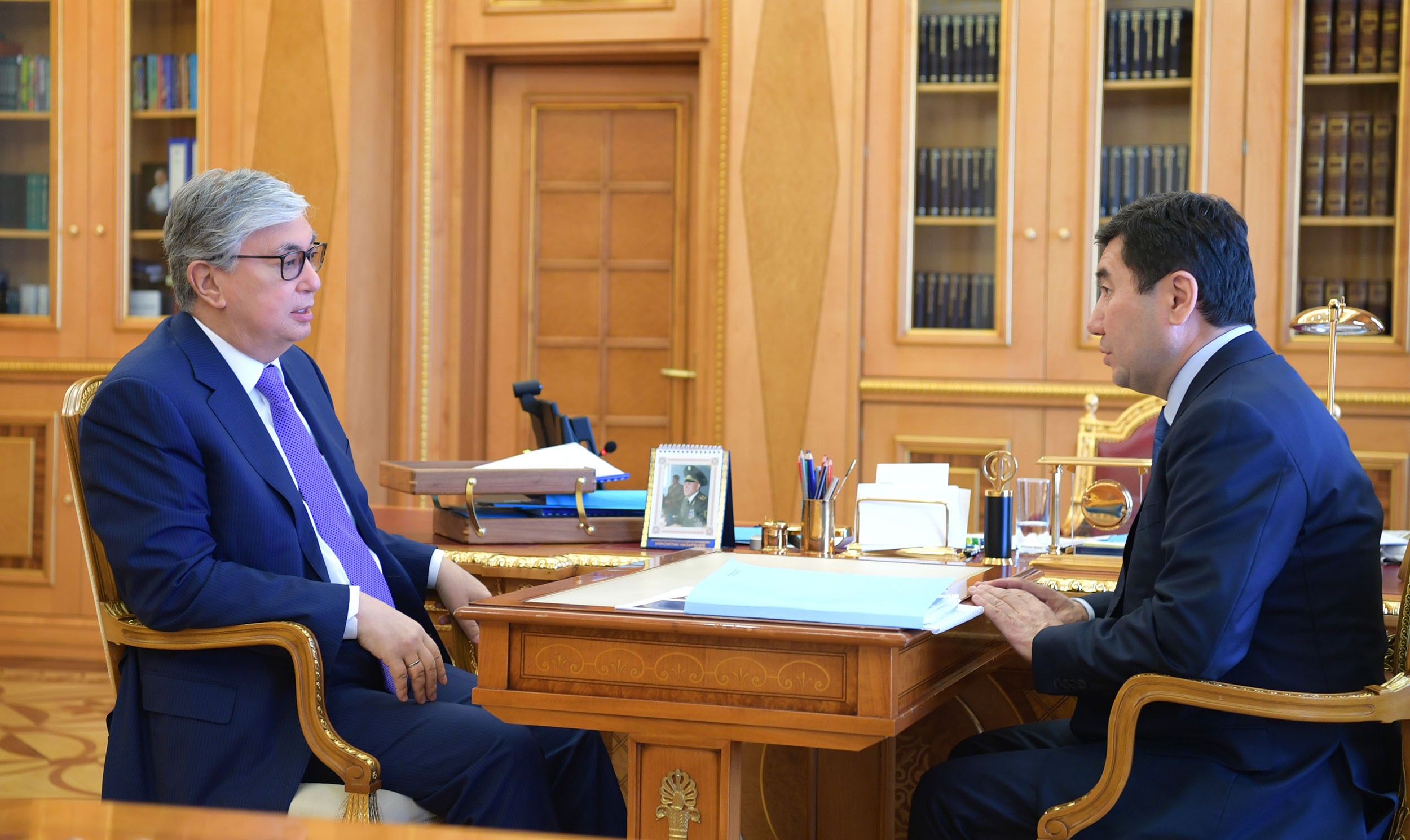 قازاقستان پرەزيدەنتى قاسىم-جومارت توقاەۆ قاراعاندى وبلىسىنىڭ اكىمى ەرلان قوشانوۆتى قابىلدادى