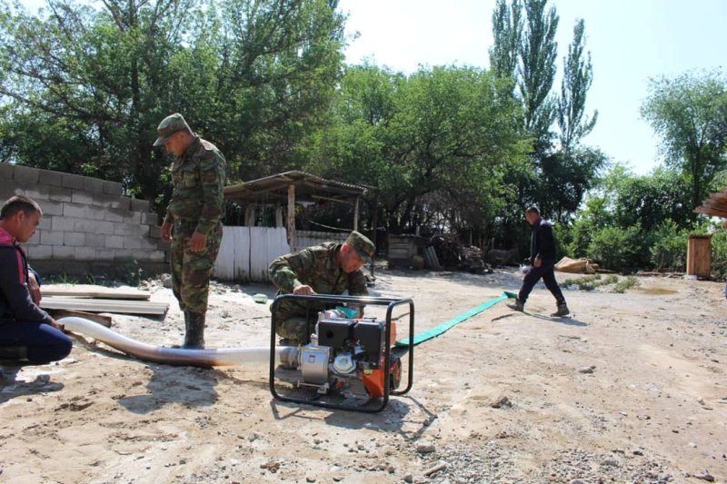 سۋ باسقان پەنجىمدىكتەرگە كومەك كورسەتىلدى