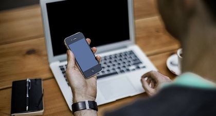 ونلاين رەجىمىندە ورنالاستىرىلادى