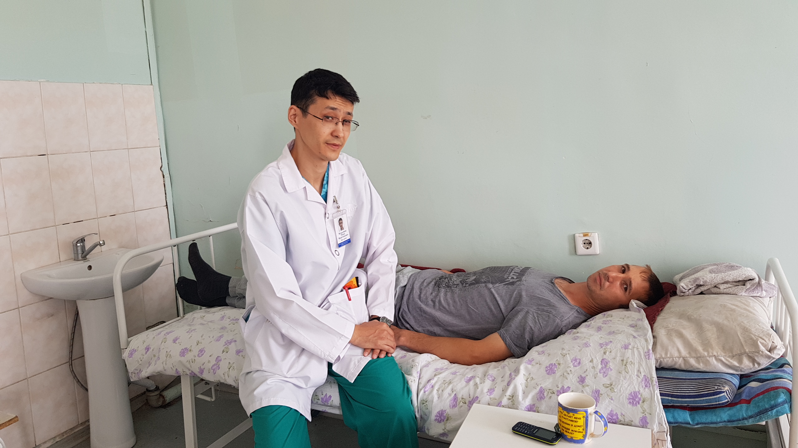 روبوتپەن وپەراتسيا جاسايتىن دارىگەر