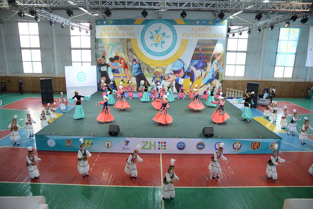 جازعى ۋنيۆەرسيادا مارەگە جەتتى