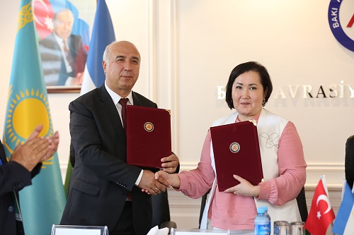 تۇركى الەمىن زەرتتەۋگە ارنالعان سيمپوزيۋم ءوتتى